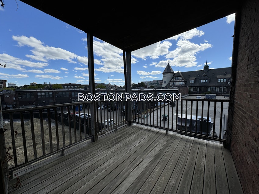 BROOKLINE- COOLIDGE CORNER - 2 Beds, 1 Bath - Image 4