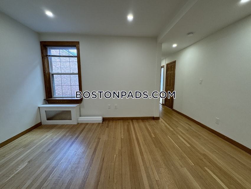 BROOKLINE- COOLIDGE CORNER - 2 Beds, 1 Bath - Image 19