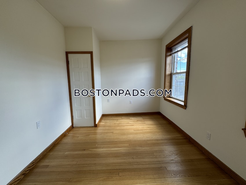 BROOKLINE- COOLIDGE CORNER - 2 Beds, 1 Bath - Image 14