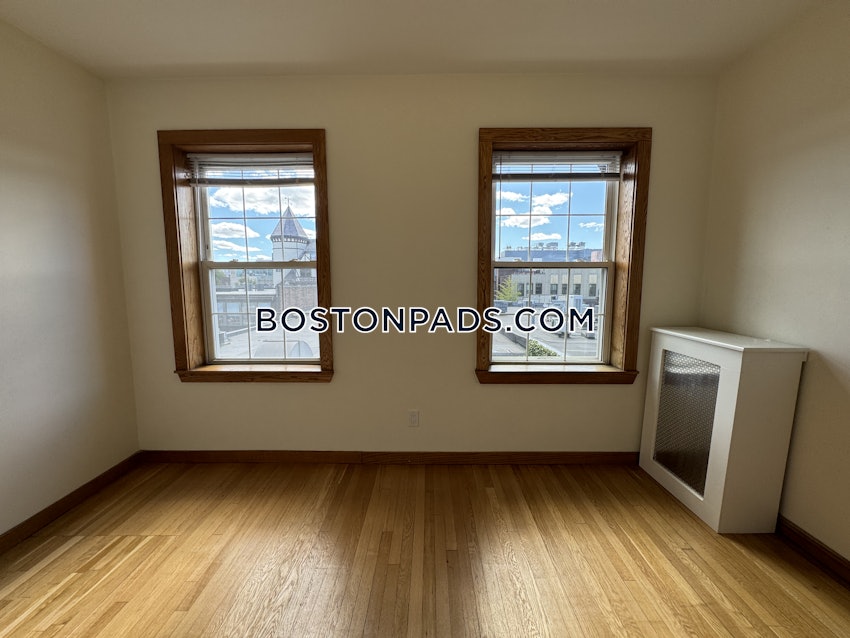 BROOKLINE- COOLIDGE CORNER - 2 Beds, 1 Bath - Image 13