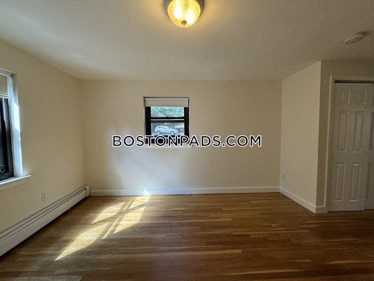 Harvard Ave., Brookline