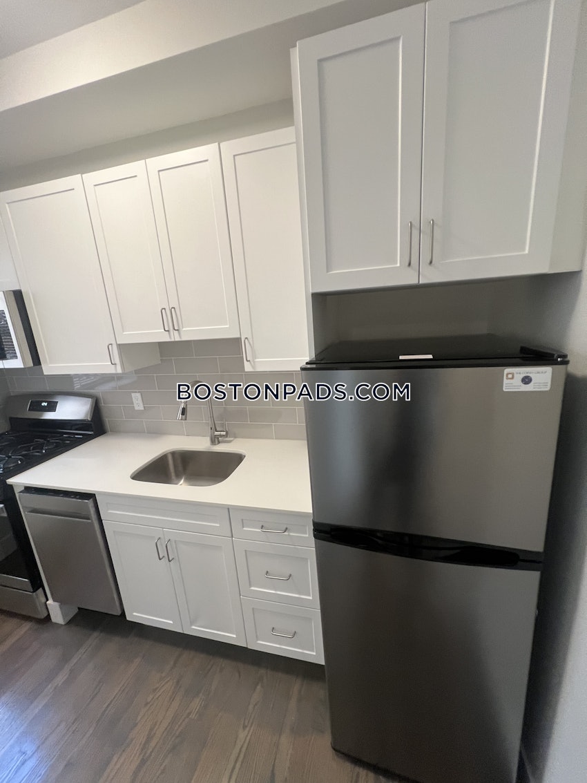 BOSTON - FENWAY/KENMORE - 2 Beds, 1 Bath - Image 2