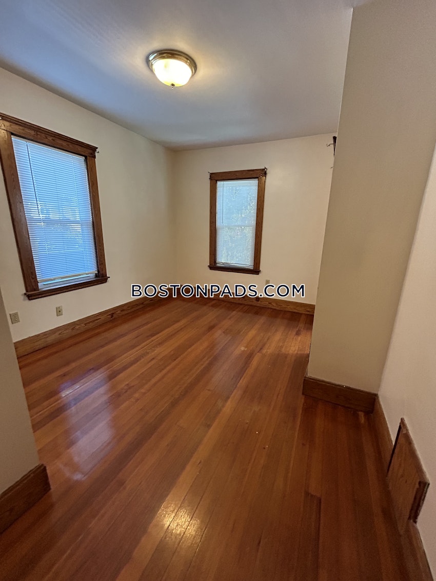 MEDFORD - TUFTS - 2 Beds, 1 Bath - Image 13