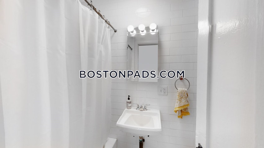 BOSTON - BACK BAY - 1 Bed, 1 Bath - Image 8