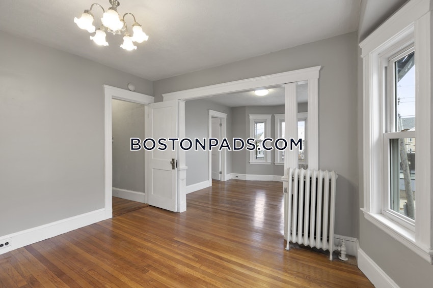 MEDFORD - TUFTS - 3 Beds, 1 Bath - Image 7