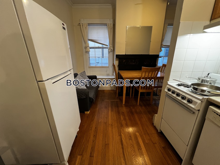 CAMBRIDGE - INMAN SQUARE - 1 Bed, 1 Bath - Image 3