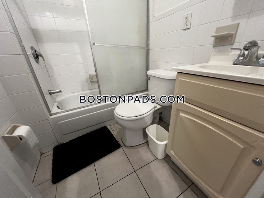 CAMBRIDGE - INMAN SQUARE - 1 Bed, 1 Bath - Image 21