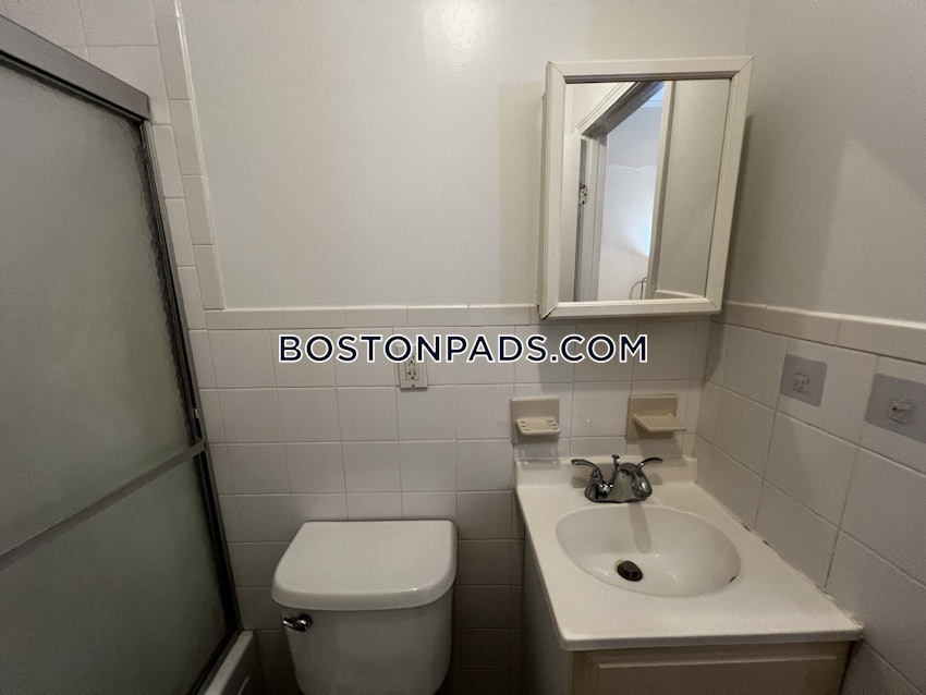 CAMBRIDGE - INMAN SQUARE - 1 Bed, 1 Bath - Image 19