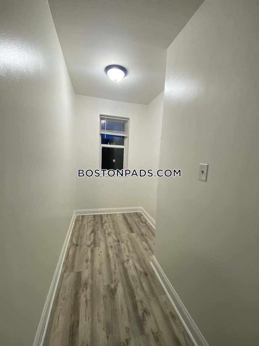 BOSTON - DORCHESTER - UPHAMS CORNER - 3 Beds, 1 Bath - Image 19