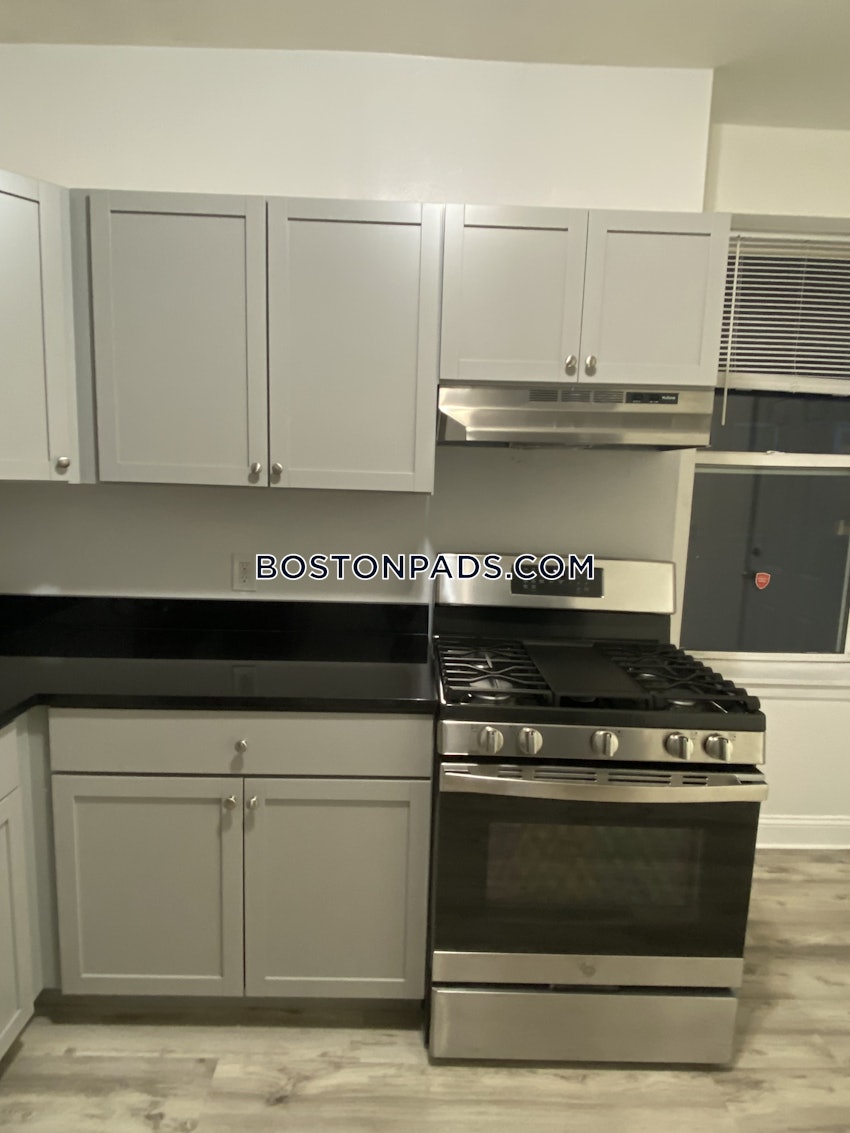 BOSTON - DORCHESTER - UPHAMS CORNER - 3 Beds, 1 Bath - Image 4