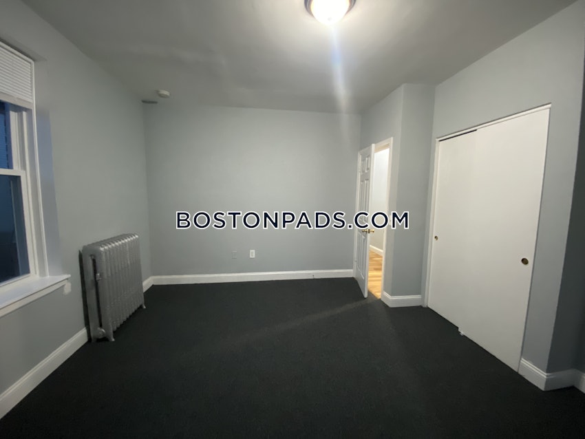 BOSTON - DORCHESTER - UPHAMS CORNER - 3 Beds, 1 Bath - Image 13