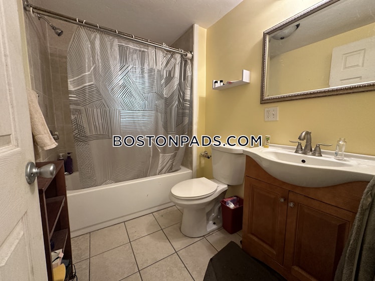 Plymouth St., Cambridge