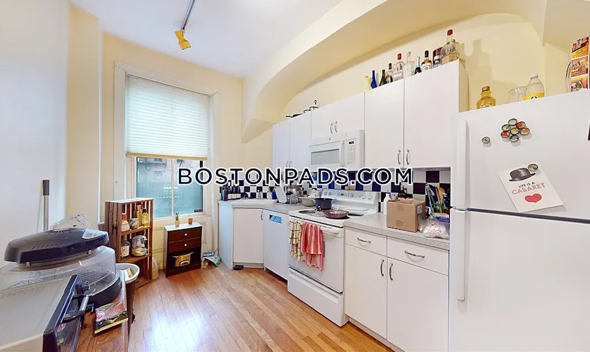 BOSTON - BEACON HILL - 1 Bed, 1 Bath - Image 3