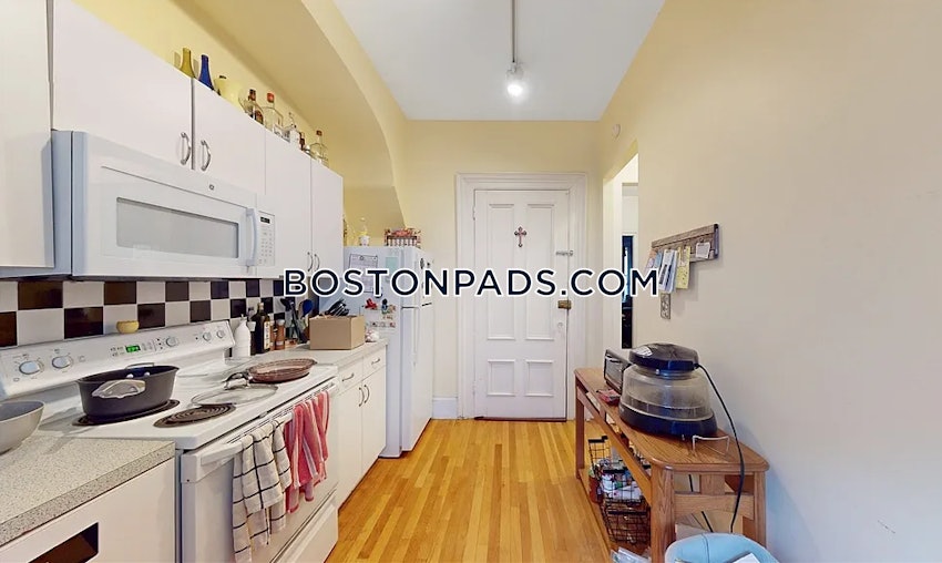 BOSTON - BEACON HILL - 1 Bed, 1 Bath - Image 5