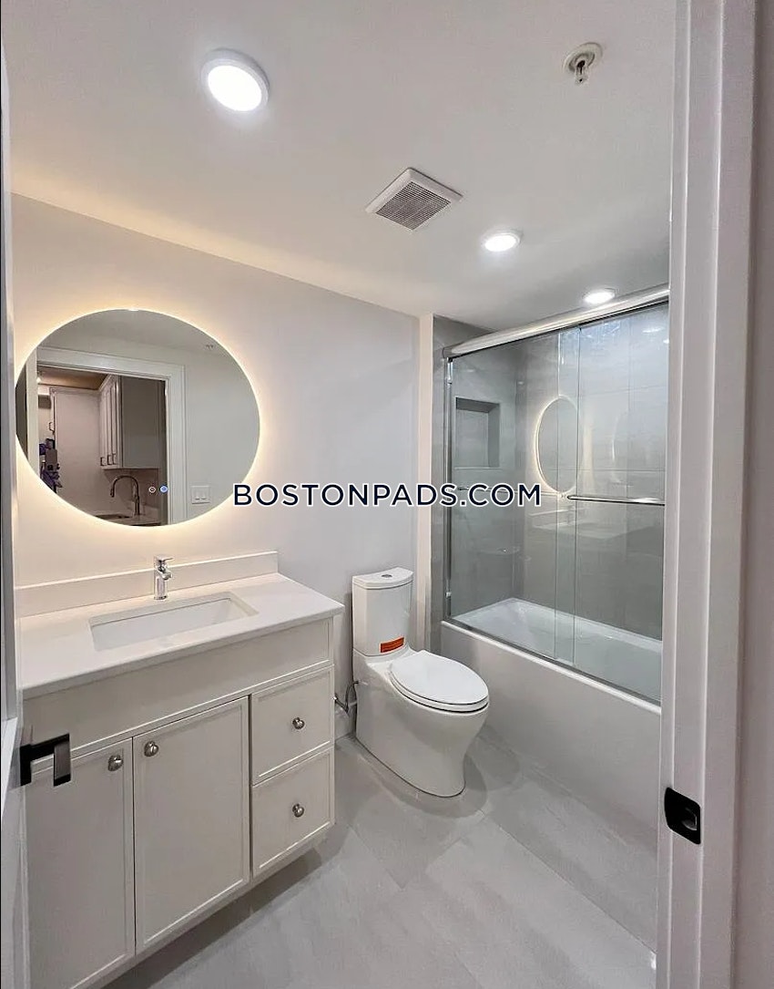 BOSTON - CHINATOWN - 3 Beds, 1.5 Baths - Image 7