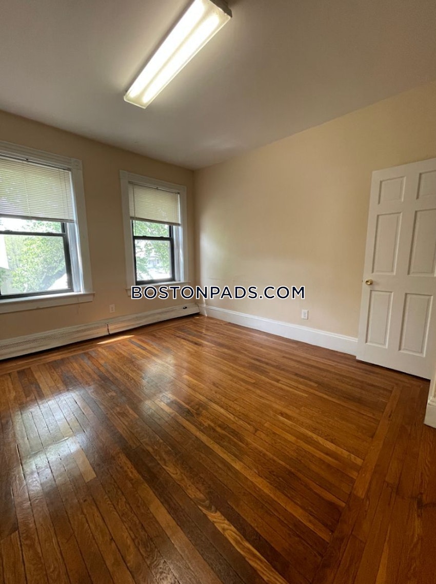 BOSTON - DORCHESTER - DUDLEY STREET AREA - 3 Beds, 1 Bath - Image 5