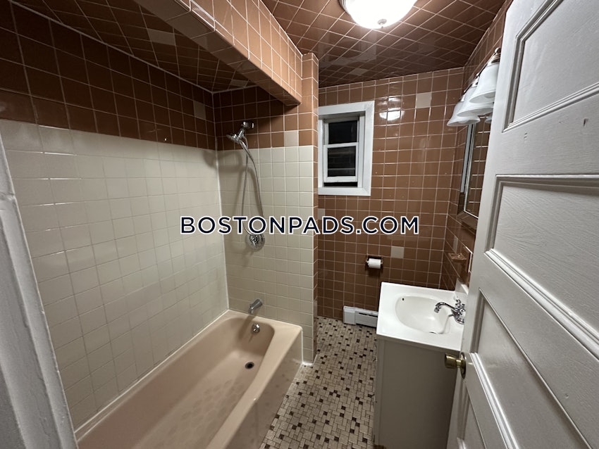 SOMERVILLE - UNION SQUARE - 3 Beds, 1 Bath - Image 28