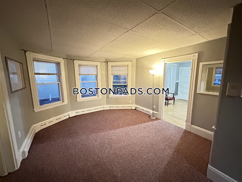 SOMERVILLE - UNION SQUARE - 3 Beds, 1 Bath - Image 13