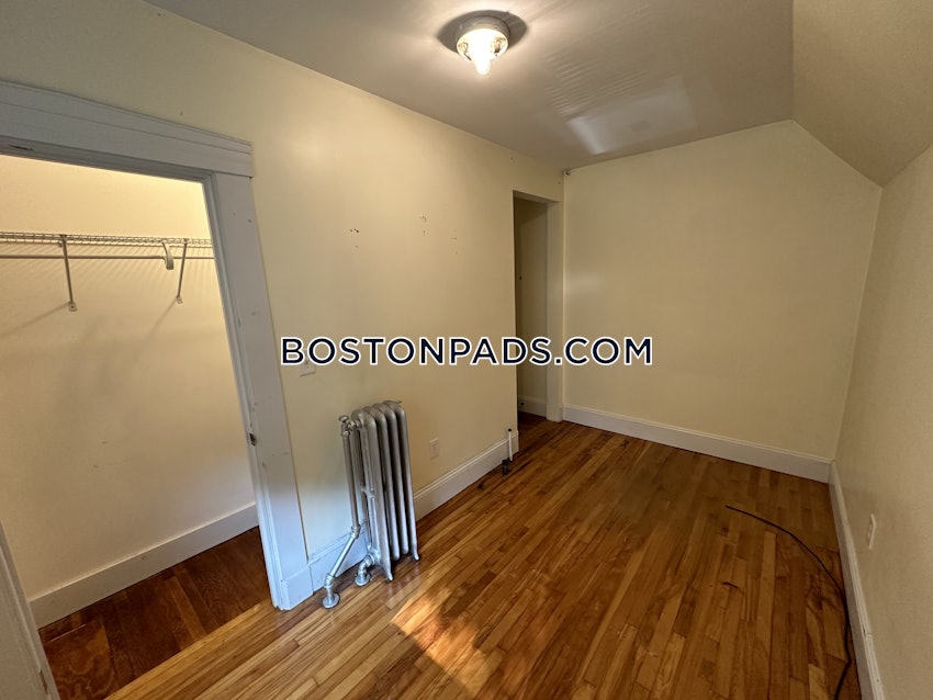 SOMERVILLE - WINTER HILL - 3 Beds, 1 Bath - Image 13