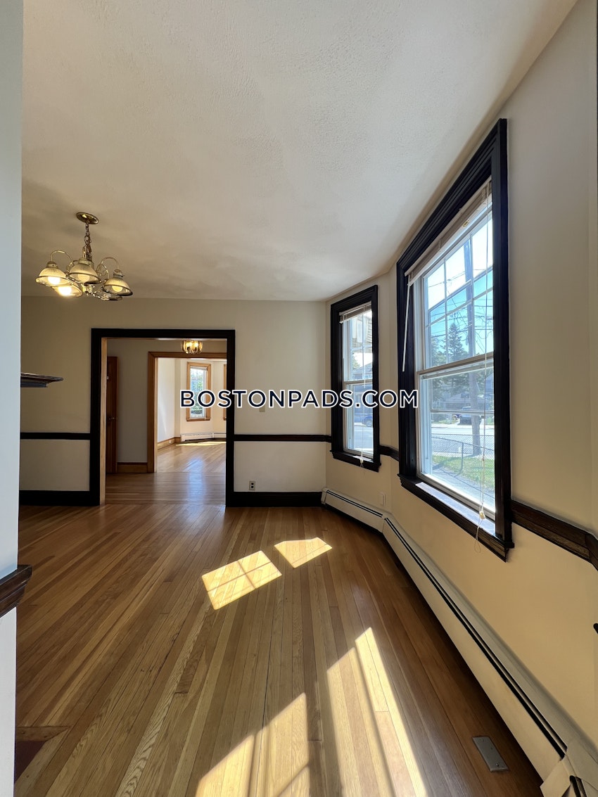 BOSTON - BRIGHTON - OAK SQUARE - 3 Beds, 1 Bath - Image 1