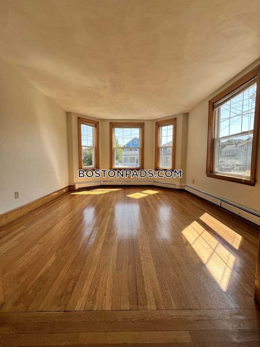 BOSTON - BRIGHTON - OAK SQUARE - 3 Beds, 1 Bath - Image 10