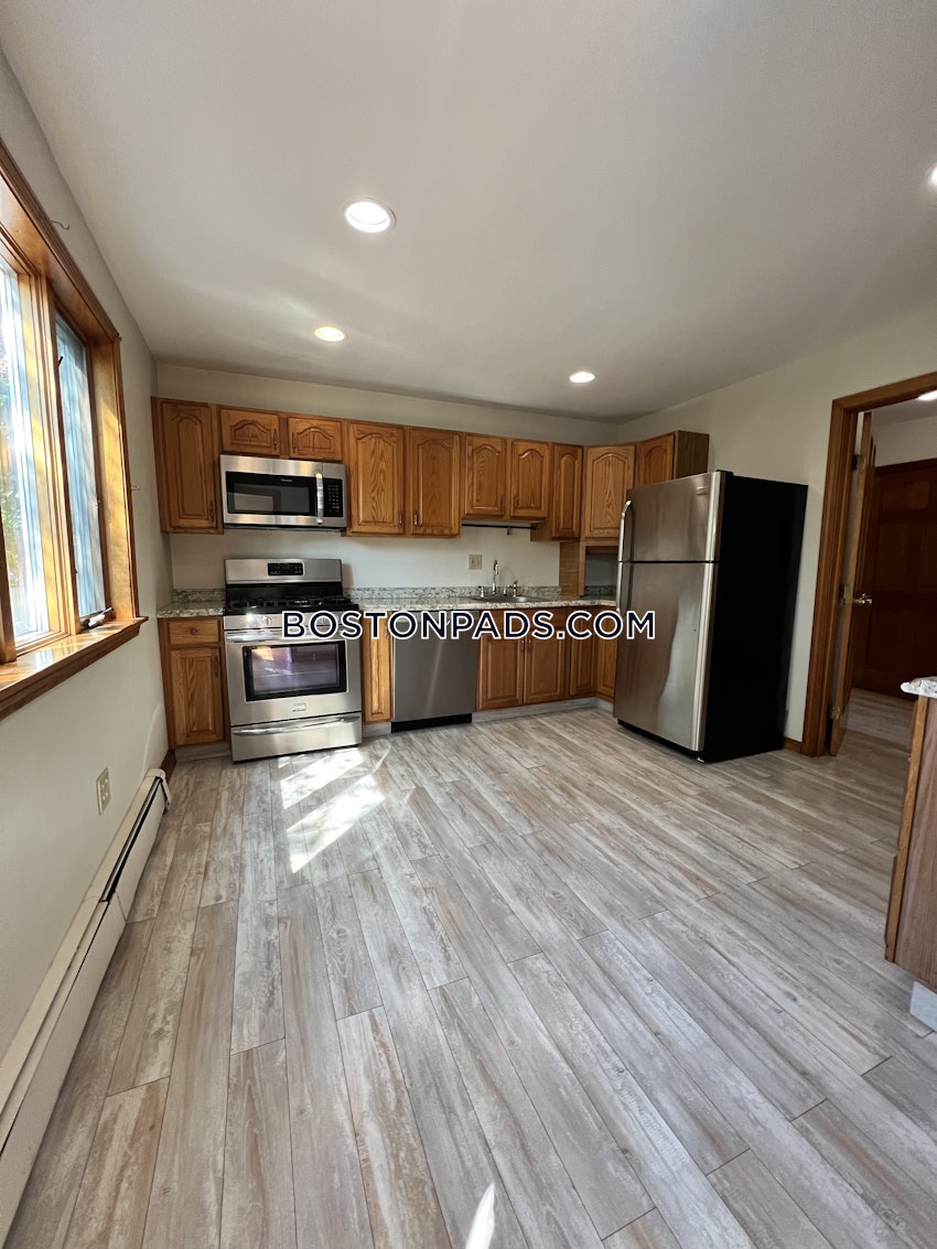 BOSTON - BRIGHTON - OAK SQUARE - 3 Beds, 1 Bath - Image 2