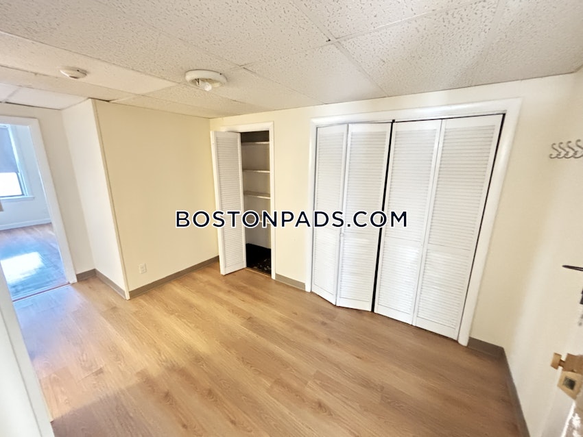 BOSTON - ALLSTON - 3 Beds, 1.5 Baths - Image 14