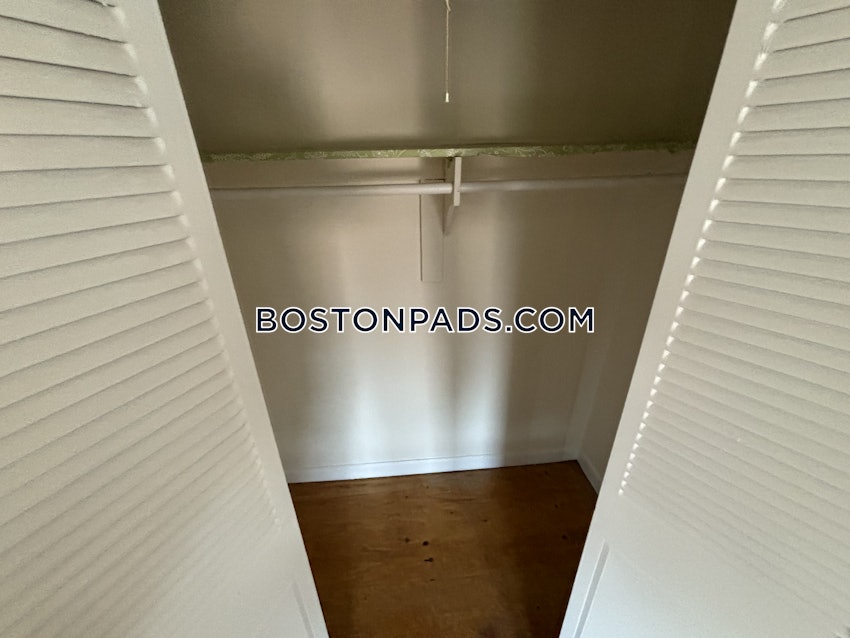 BOSTON - ALLSTON - 3 Beds, 1.5 Baths - Image 12