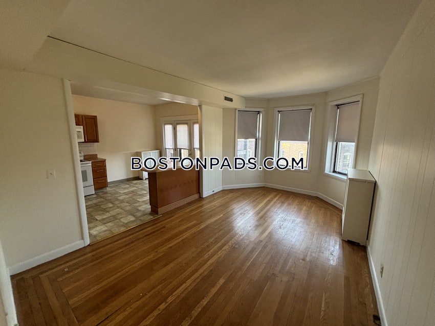 BOSTON - ALLSTON - 3 Beds, 1.5 Baths - Image 11