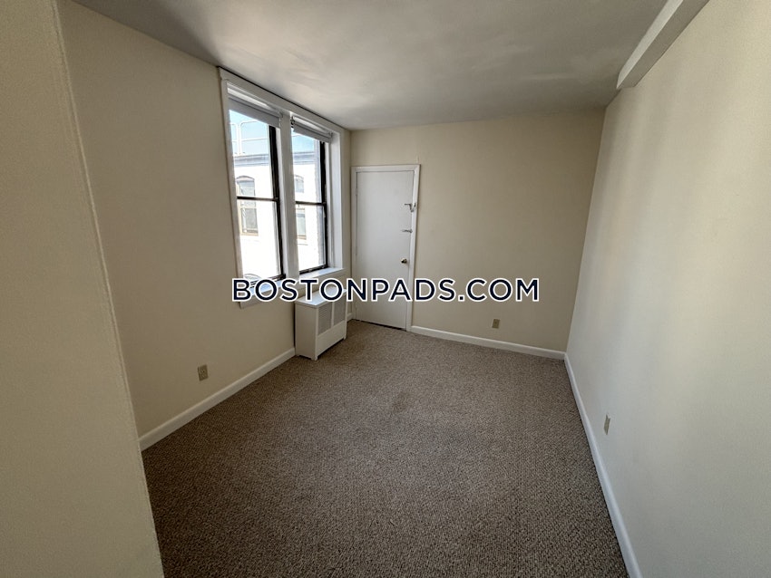 BOSTON - ALLSTON - 3 Beds, 1.5 Baths - Image 11