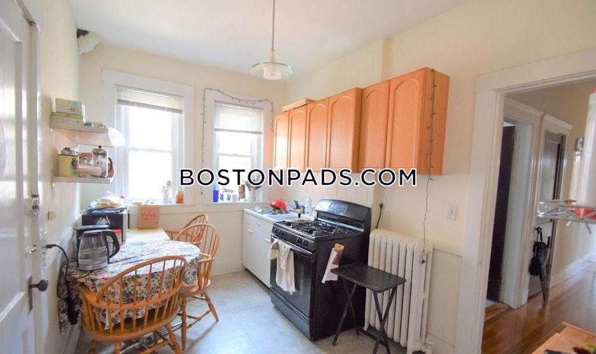 BOSTON - ALLSTON/BRIGHTON BORDER - 3 Beds, 1 Bath - Image 2