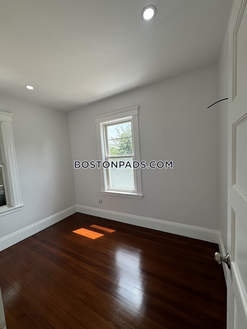 BOSTON - DORCHESTER - LOWER MILLS - 3 Beds, 2 Baths - Image 8