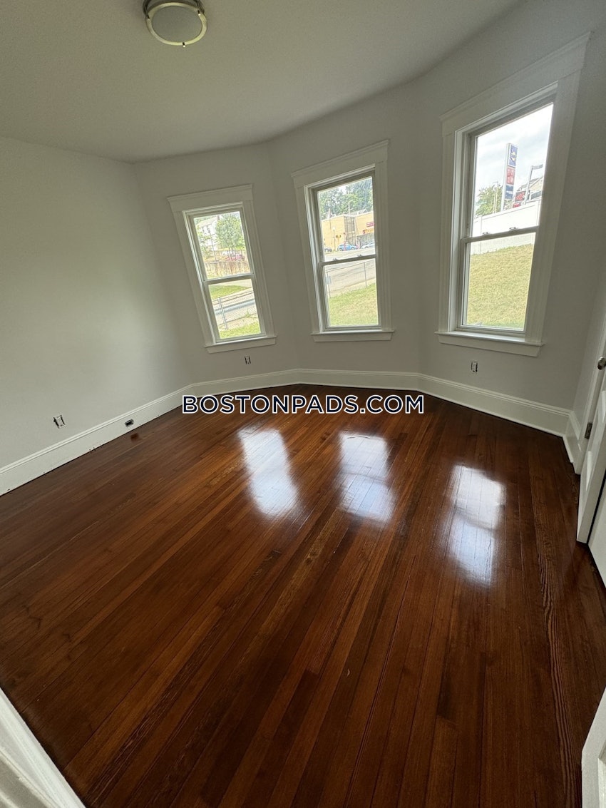 BOSTON - DORCHESTER - LOWER MILLS - 3 Beds, 2 Baths - Image 6