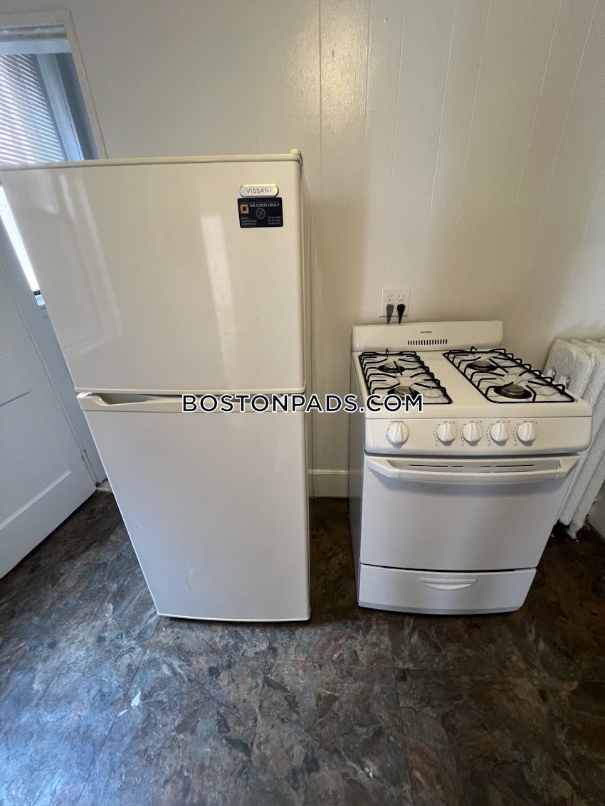 BOSTON - BEACON HILL - 2 Beds, 1 Bath - Image 3