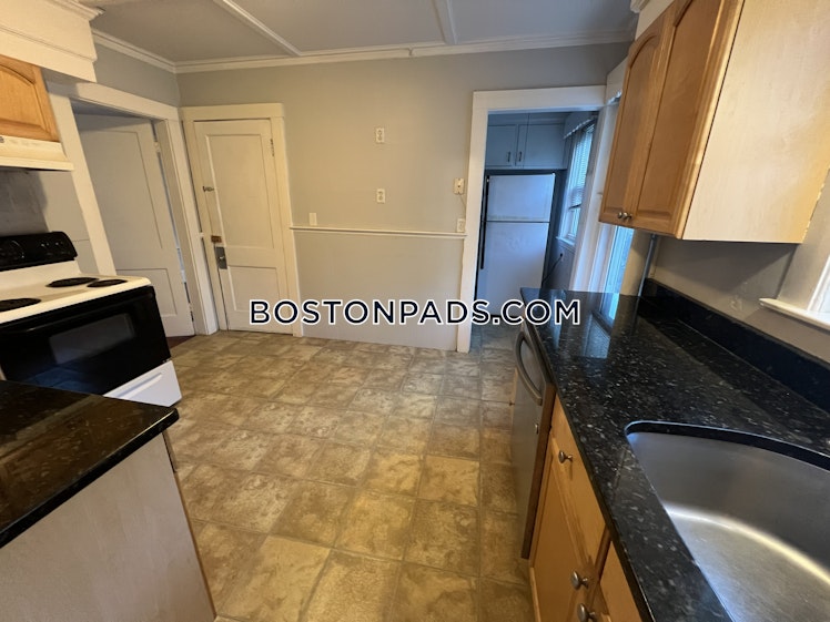 Orchard St., Medford