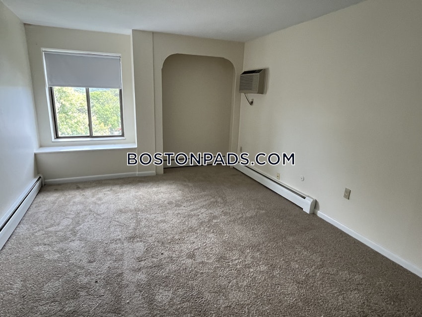 ARLINGTON - 1 Bed, 1 Bath - Image 5