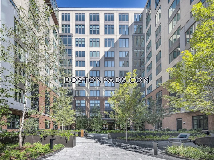 East Dedham St., Boston