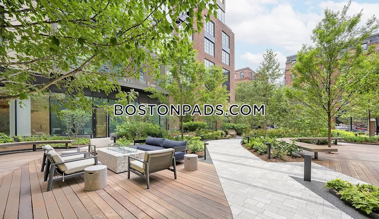 East Dedham St., Boston