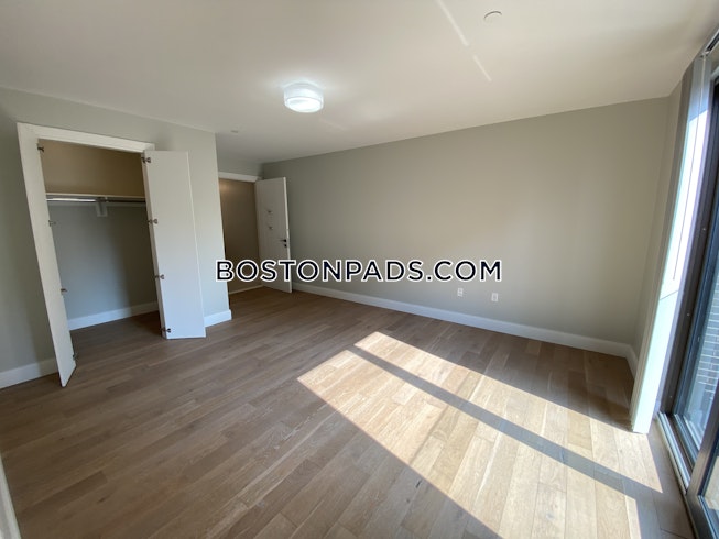 Somerville - $4,200+ /mo