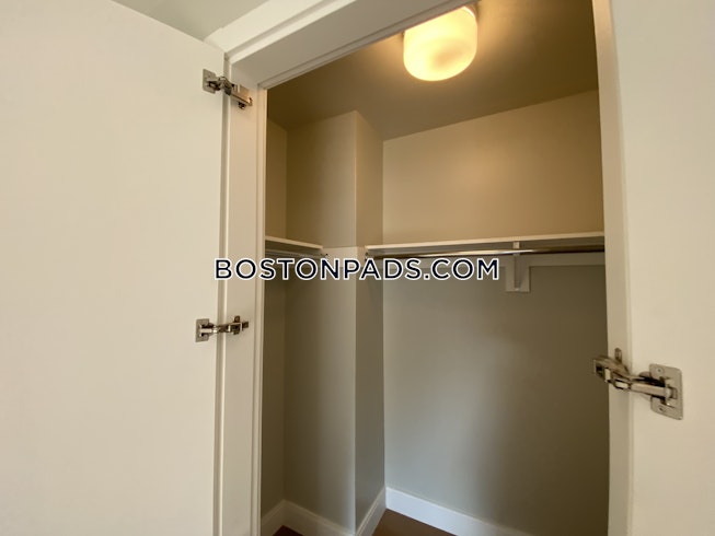 Somerville - $4,200+ /mo