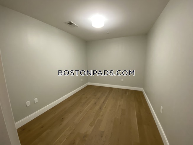 Somerville - $4,200+ /mo