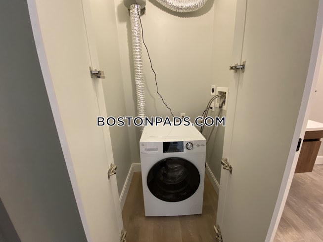 Somerville - $4,200+ /mo