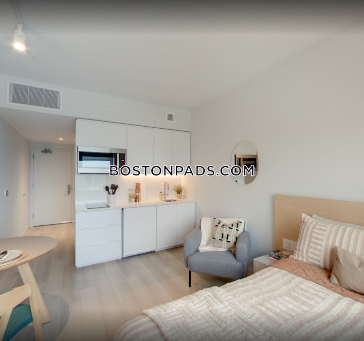 Boylston St., Boston