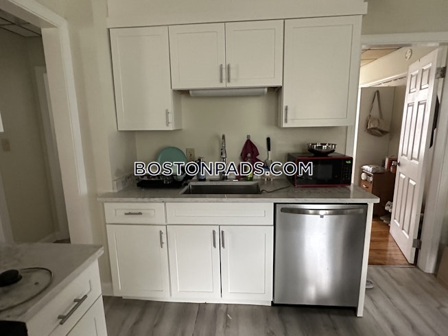 Medford - $4,340+ /mo