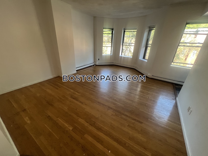 BOSTON - JAMAICA PLAIN - JAMAICA POND/PONDSIDE - 1 Bed, 1 Bath - Image 9