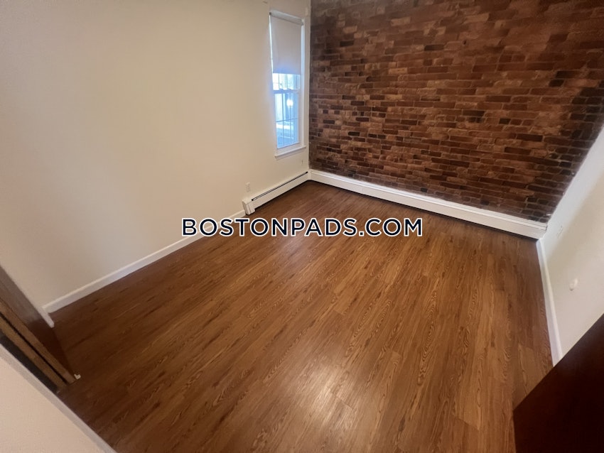 BOSTON - MISSION HILL - 1 Bed, 1 Bath - Image 5