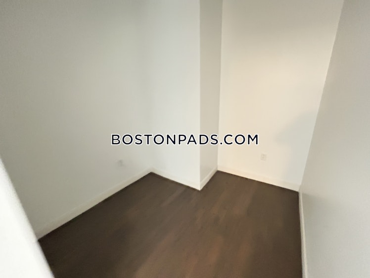 Washington St., Newton