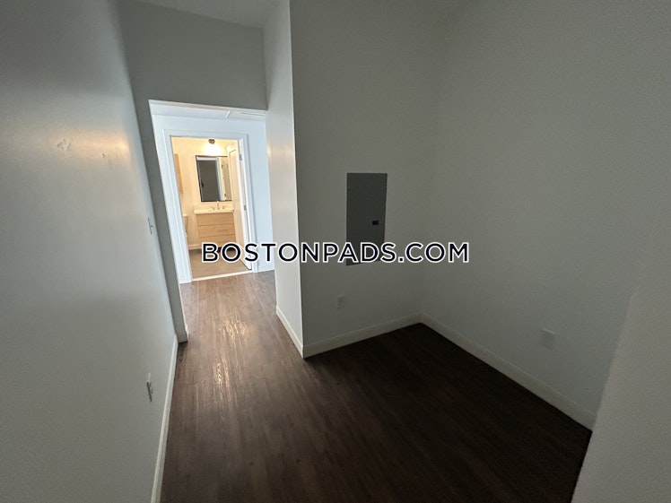 Washington St., Newton