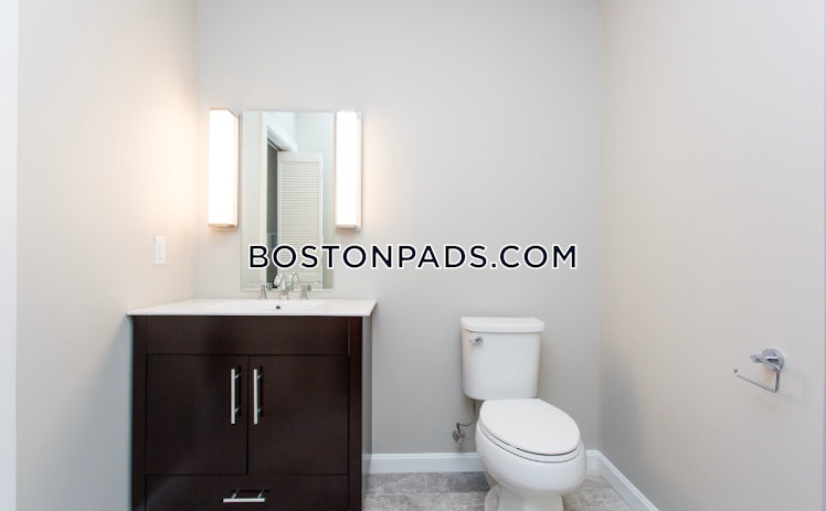 Commonwealth Ave., Boston