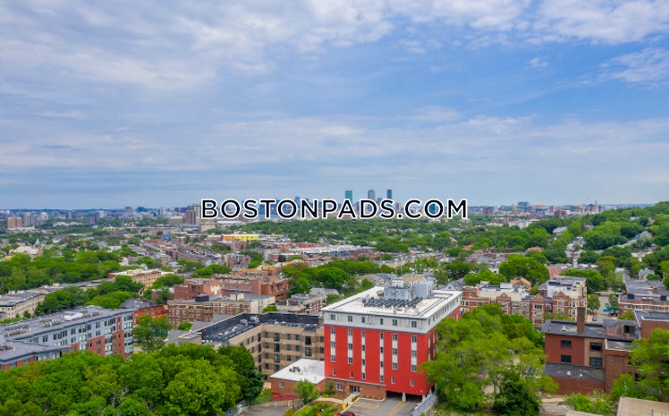 Commonwealth Ave., Boston
